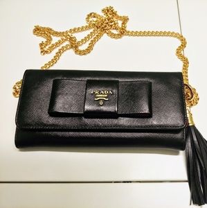 Prada Wallet On Chain